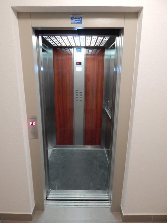 Apartments Center Kg Kragujevac Ruang foto
